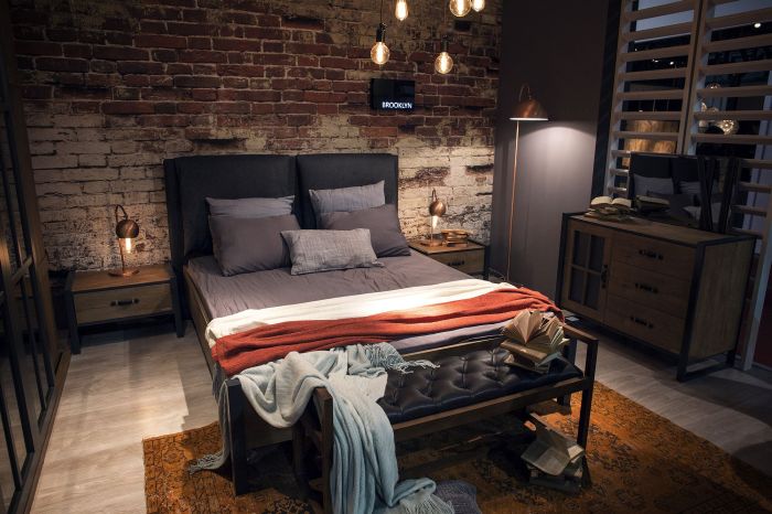 Industrial bedroom with wood and metal mix