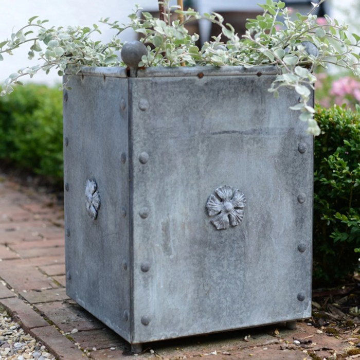 Industrial Garden with Metal Planters A Design Guide