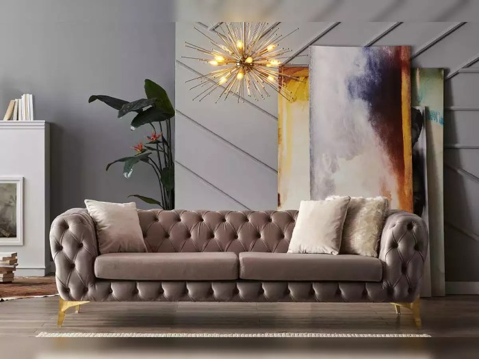 Sofa klasik dengan bantalan nyaman